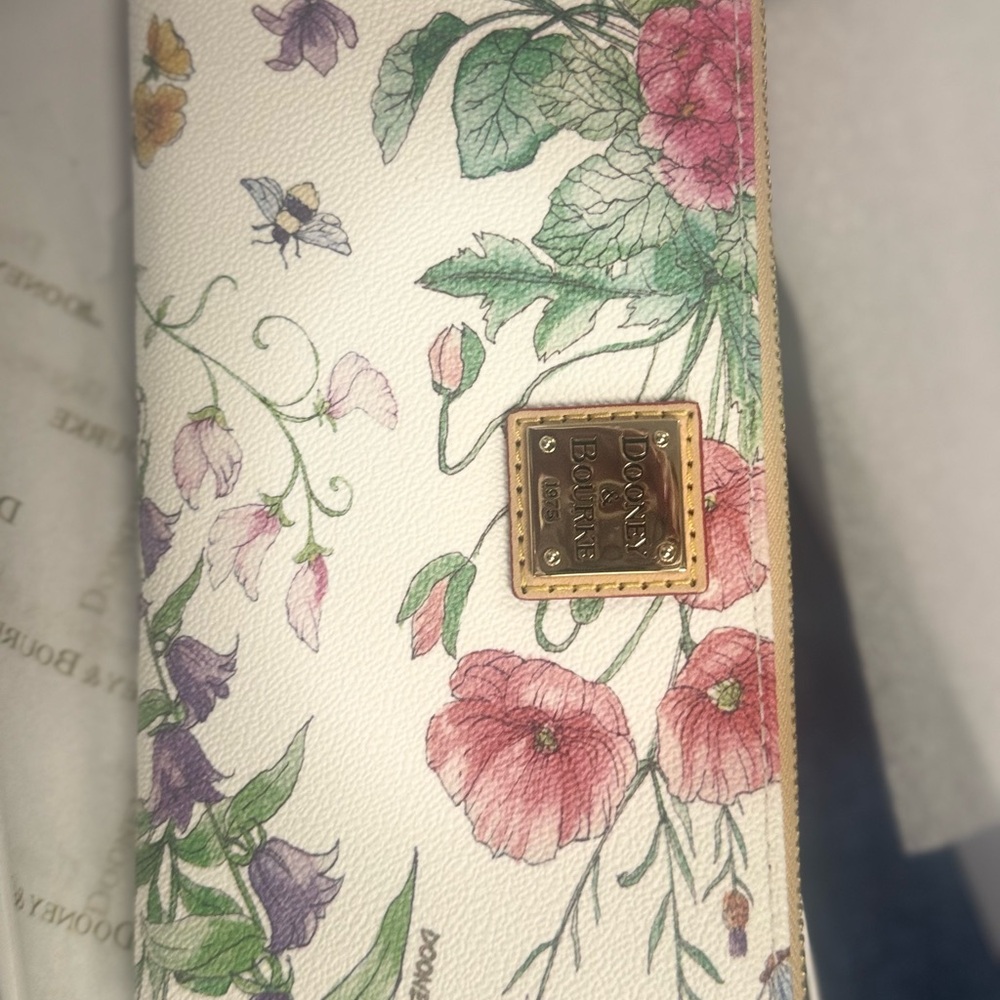 Dooney & Bourke Large Wristlet Wallet - Botanical White Floral Wallet